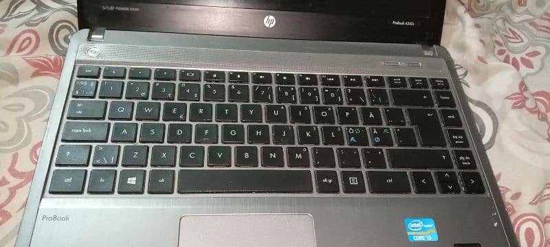 (Laptop for sale) 2