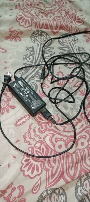(Laptop for sale) 3