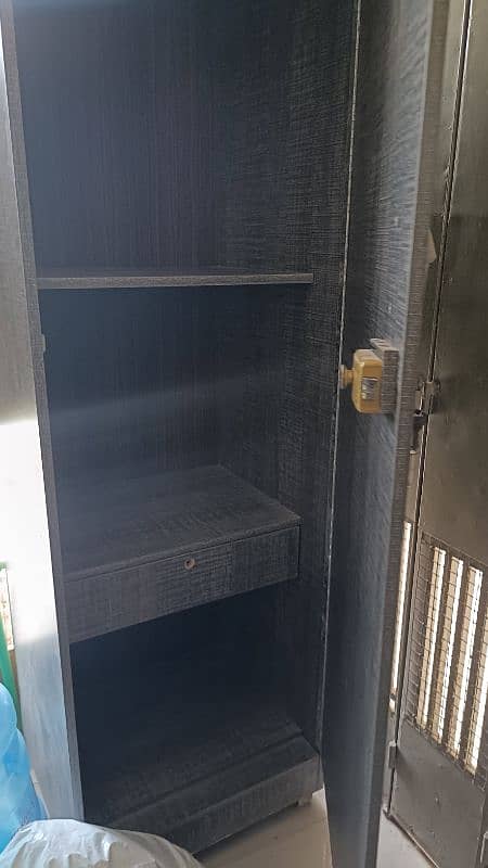 cabinet available for sell 0
