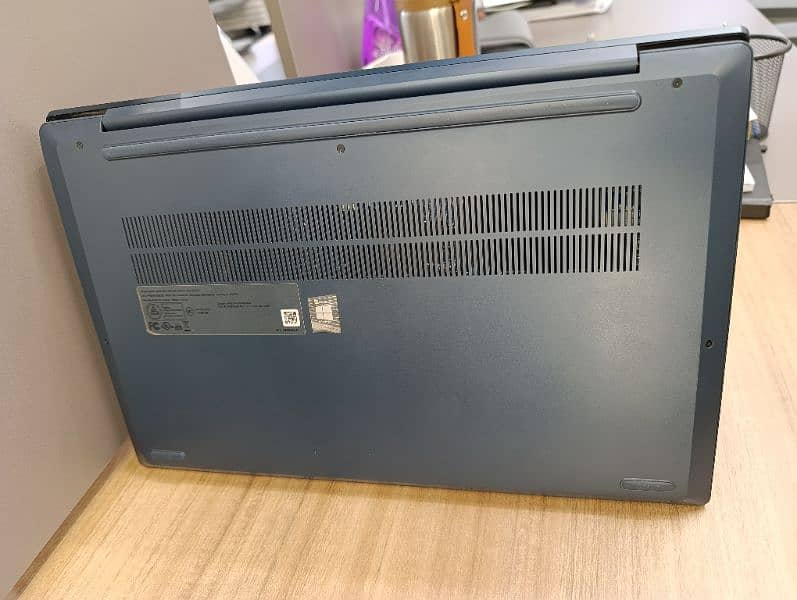 Lenovo Laptop 8 GB 256 GB, Touchscreen 6