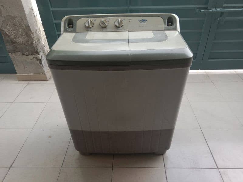 washing machine with washer and spinner dryer 3