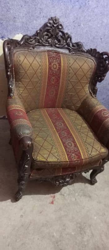 chaniuti wood sofa set urgent sale 0,3,3,1,5,7,7,1,5,4,7 7