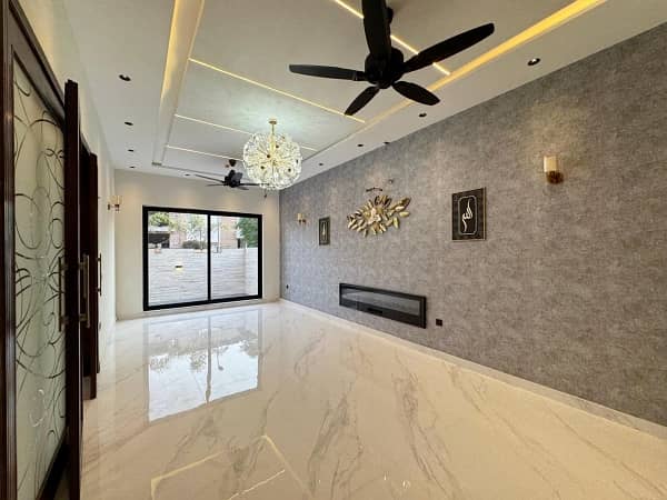 10 Marla Modern Double Unit House For Sale in K Block Phase 5 DHA Lahore Near Park & Penta Square Mall 7