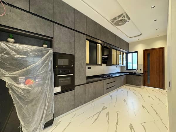 10 Marla Modern Double Unit House For Sale in K Block Phase 5 DHA Lahore Near Park & Penta Square Mall 13