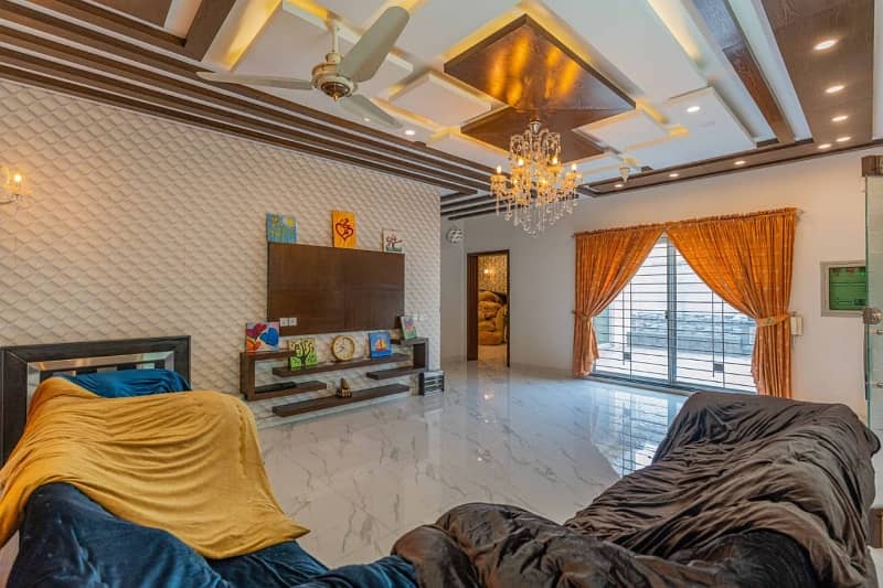 Modern 10 Marla Luxury House For Sale | Stylish Living At Its Best 6