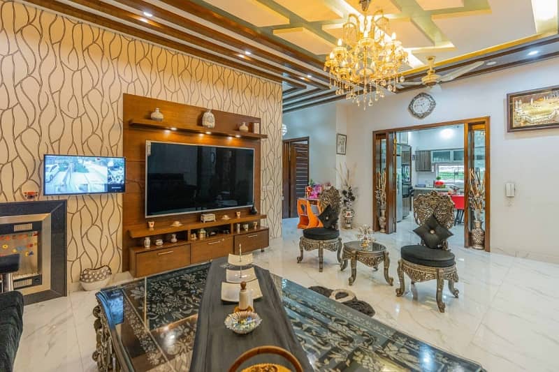 Modern 10 Marla Luxury House For Sale | Stylish Living At Its Best 18