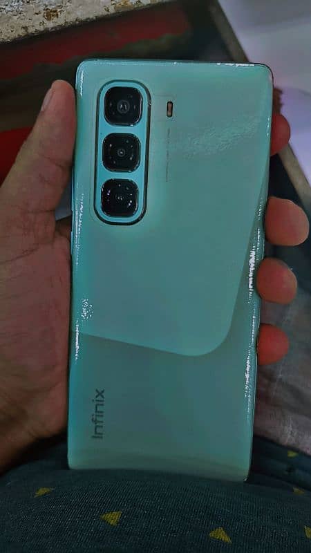 Infinix hot 50pro+. /8+8/256GB. /10/10. 0