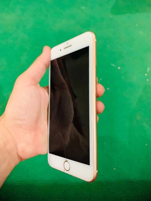 iphone 8plus pta approved 64gb golden 100% health 5