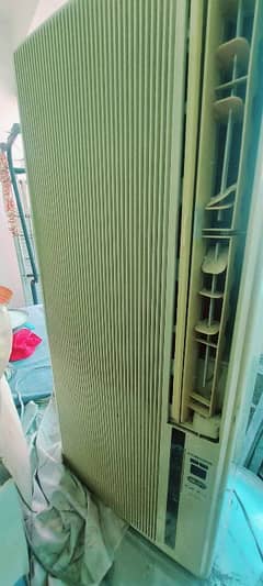 corona japani Ac 10/10 condition converter 110 volt