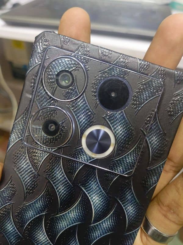 infinix note 40. . . . . . . only 4 month use 10/10 condition 2