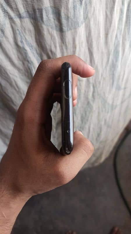 OnePlus 7t pro maclaren 1