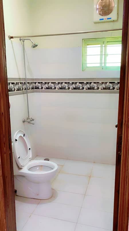 2 Bed Flat Available For Sale 9