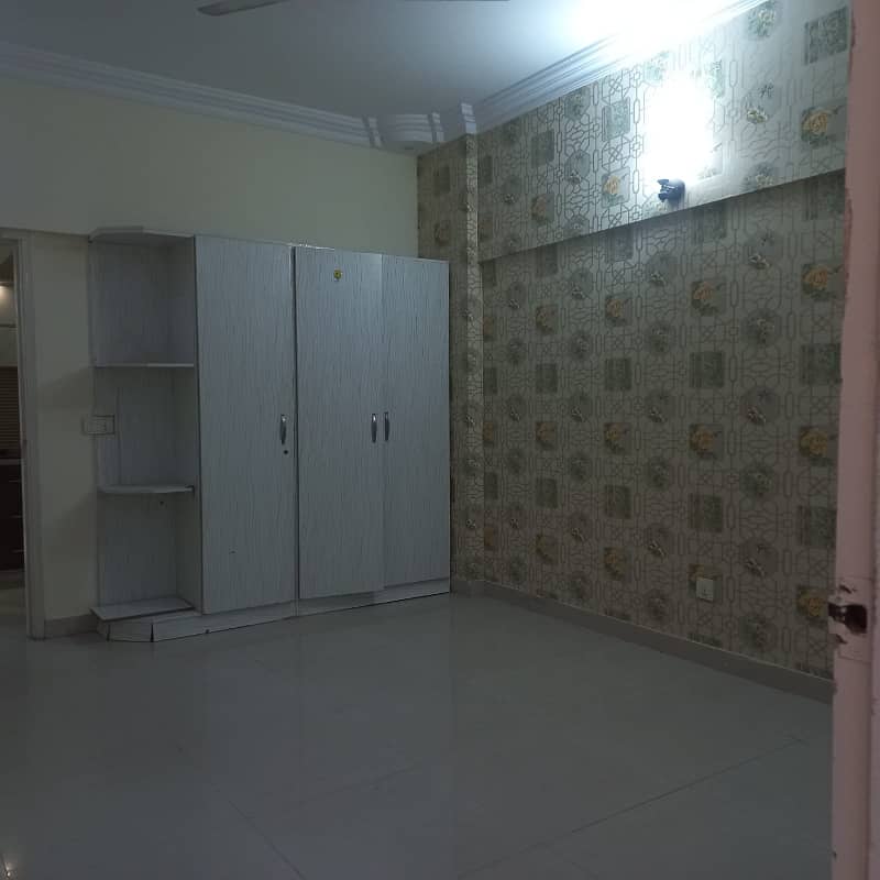 3 bed dd 1st apartment for rent 1400 sq feet DHA phase 5 Karachi 1