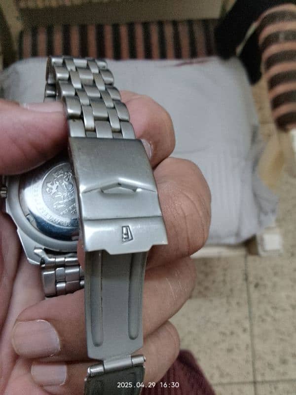 'Sports Titanium Festina 100 MTR Water Resistant wrist watch 9