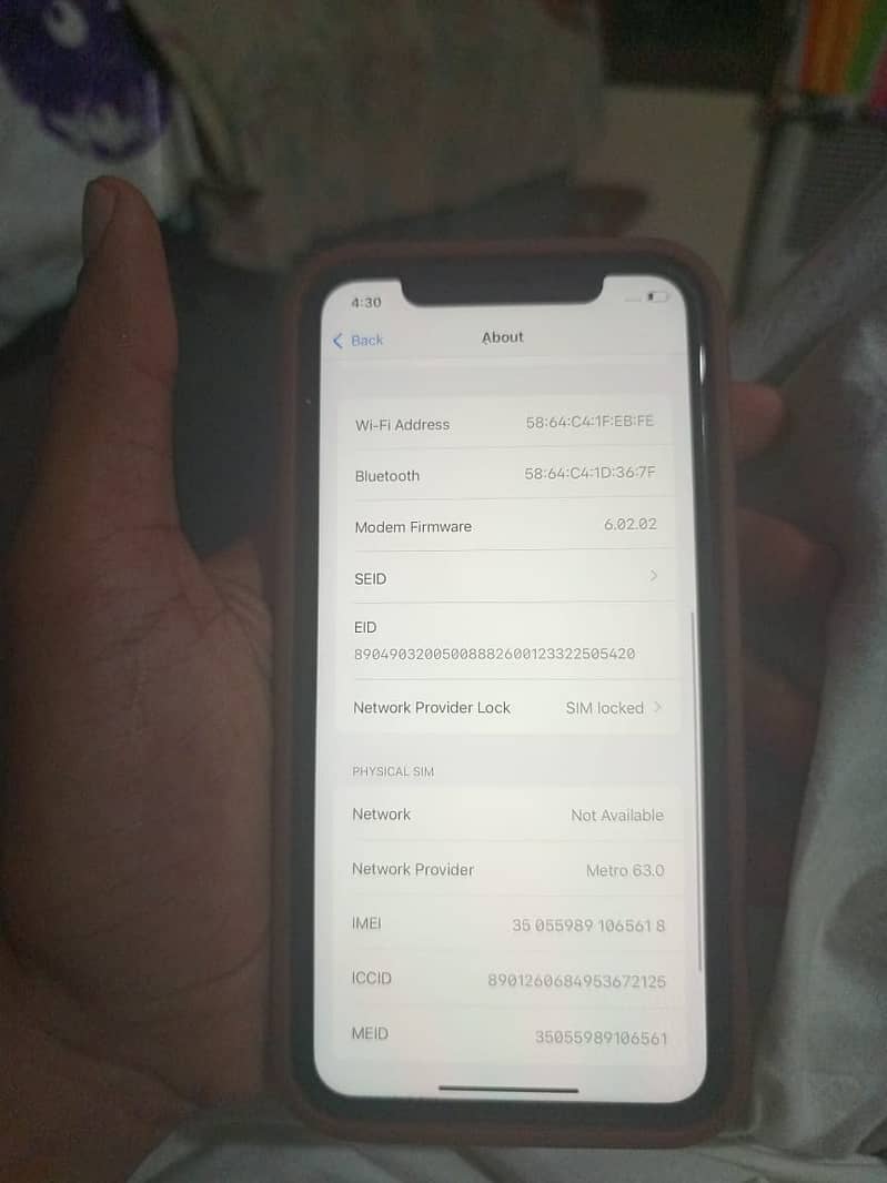 Apple iPhone 11 4