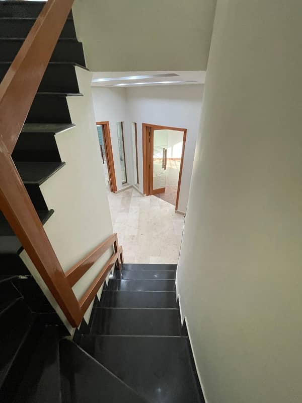 10 Marla house For Sale 13