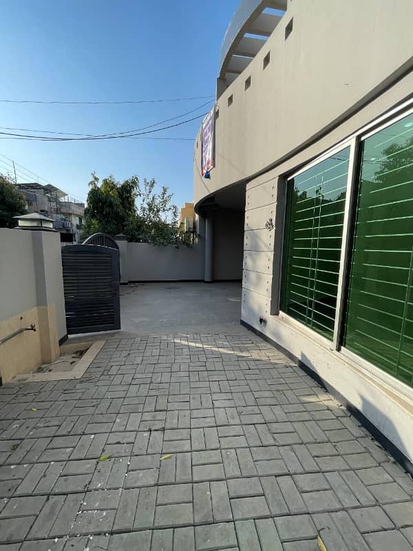10 Marla house For Sale 18