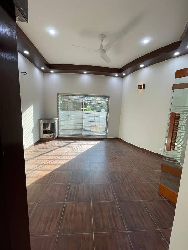 10 Marla house For Sale 22