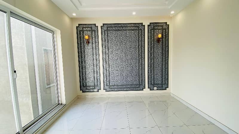 10 Marla house For Sale 27