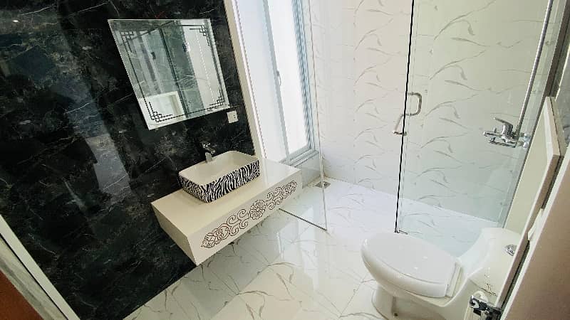 10 Marla house For Sale 29