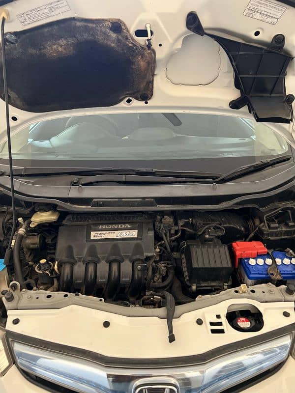 Honda Fit 2013 16