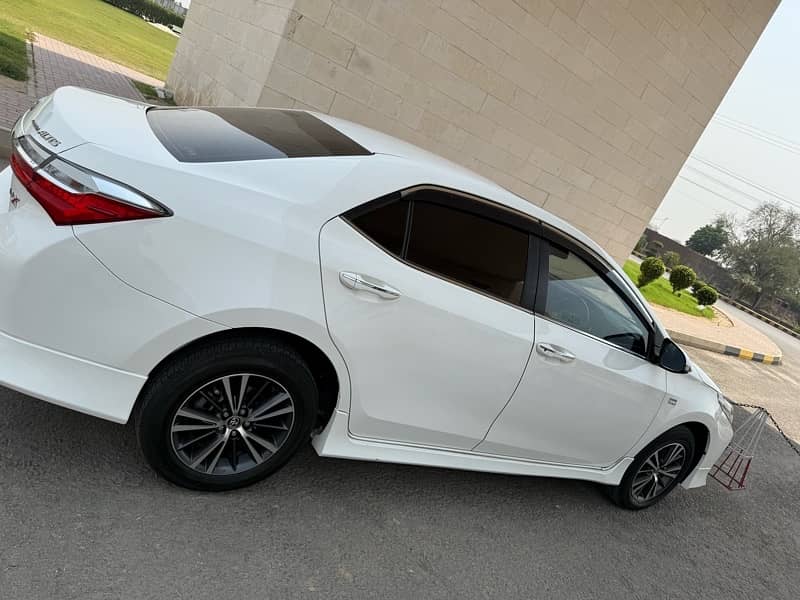 Toyota Altis Grande 2021 black interior 15