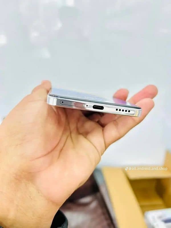 Vivo y200 for sale 4
