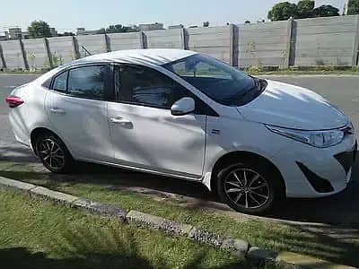 Rent a car in Lahore Toyota corolla Altis honda civic Prado Fortuner 6