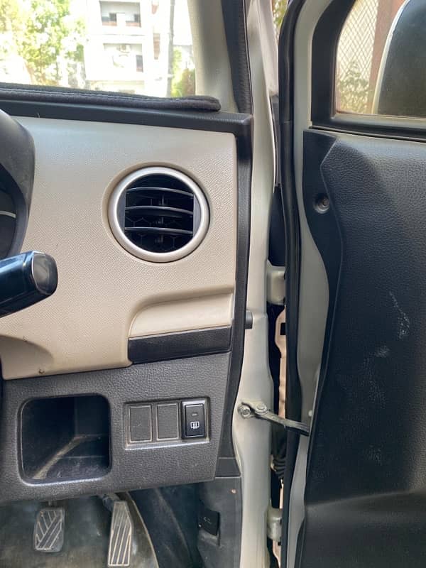 Suzuki Wagon R 2017 4