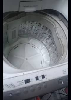 dawlanve automatic machine in good condition