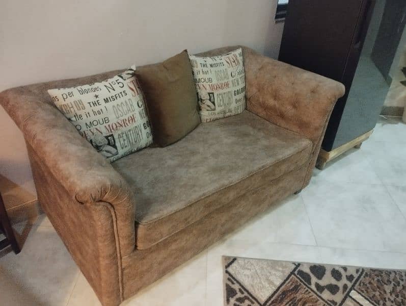 2 Seater Sofa 0