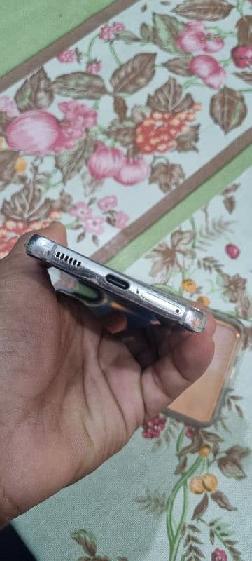 Samsung  S22 Non Pta 3 month sim time Available 4