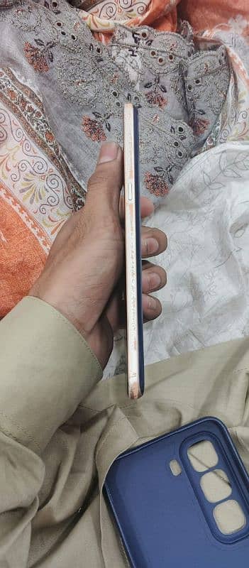 Lg v60 thinq 5g 1
