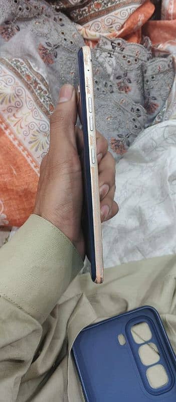 Lg v60 thinq 5g 3
