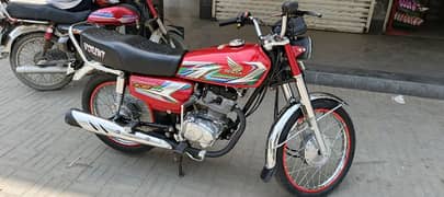 HONDA CG 125 2023/1st owner/Only 9800 Millage