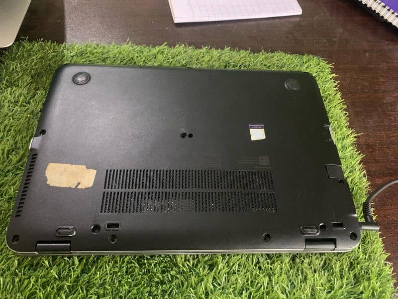 HP laptop core i5 6 genaration 4