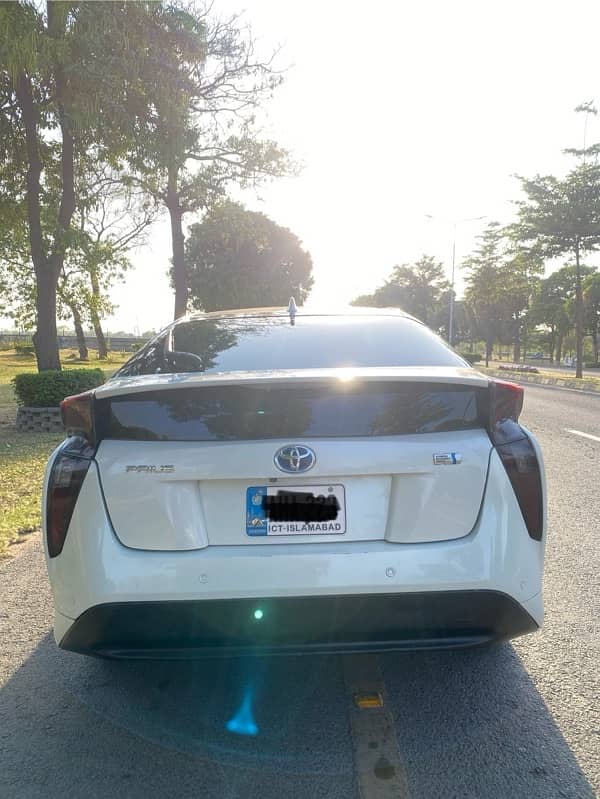 Toyota Prius 2016 0