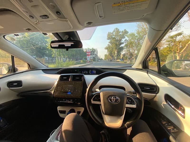 Toyota Prius 2016 5