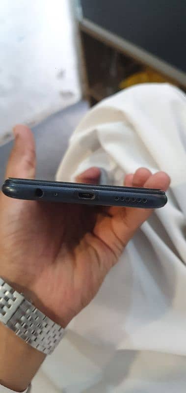 infinix hot 10 4 128 3