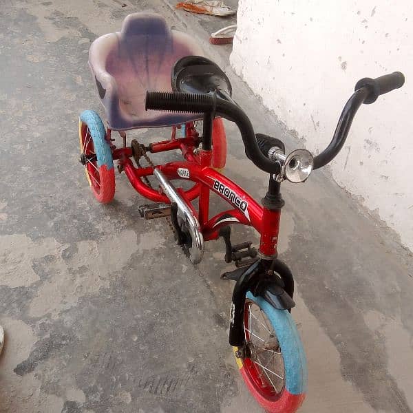 12 size tricycle for sale in good condition 1