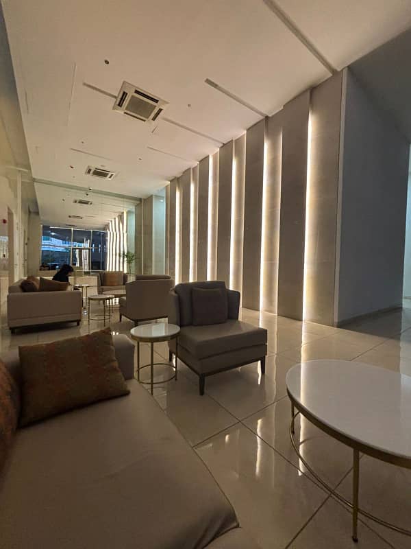 FLAT FOR RENT LUCKY ONE APARTMENTS 4