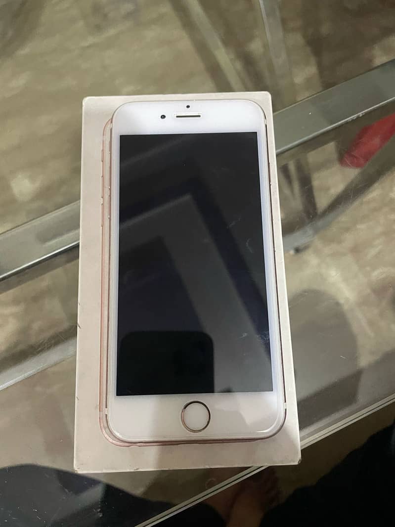 Iphone 6s PTA proved all okay 64gb golden colour with box 0