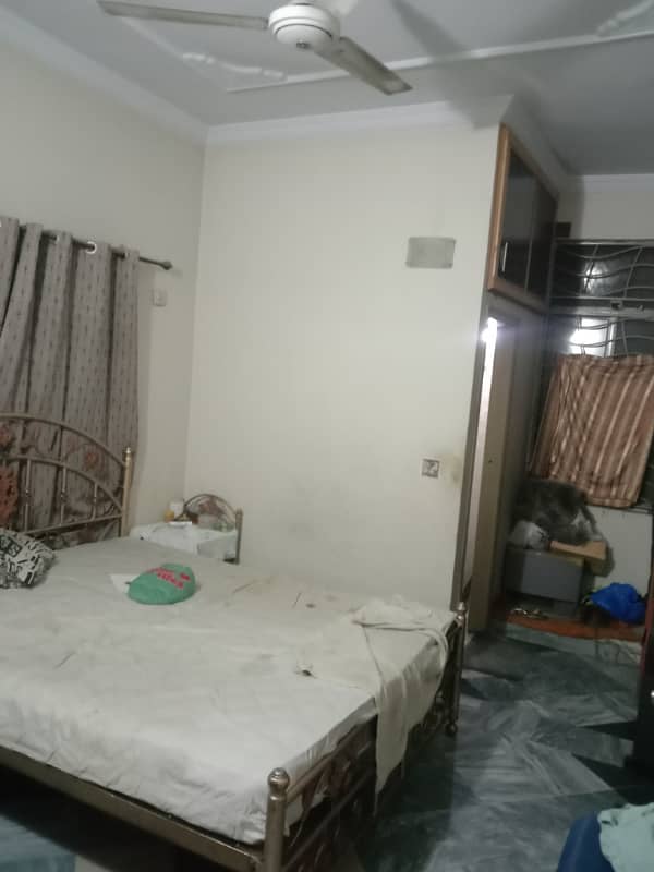 1st floor upper portion for rent in I-10 6