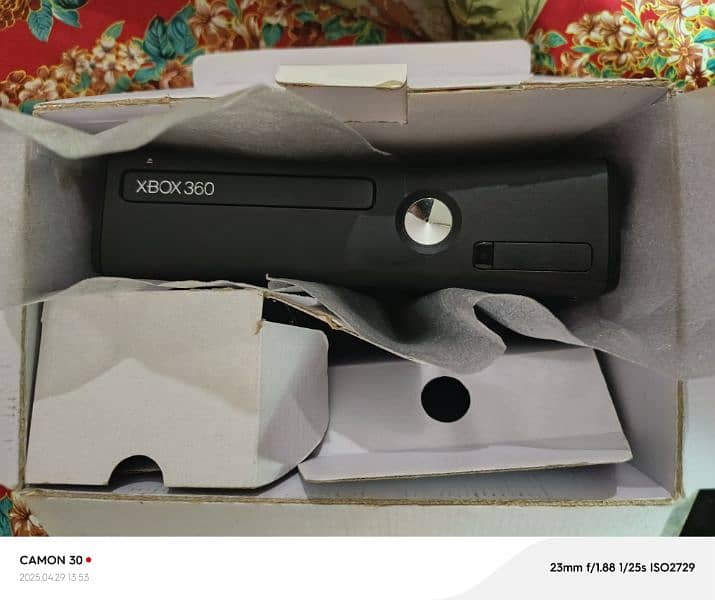 Xbox 360 with kinnect 2