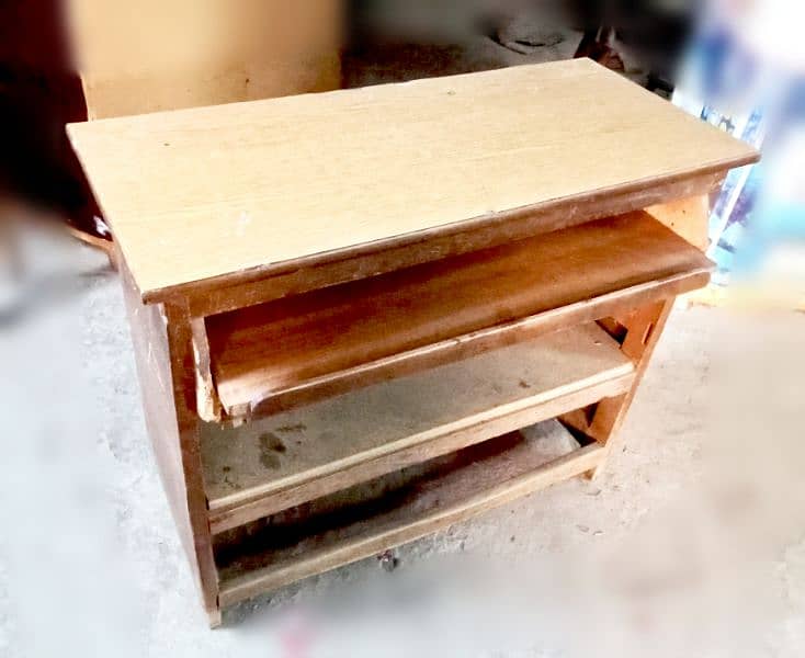 computer table ok condition 0