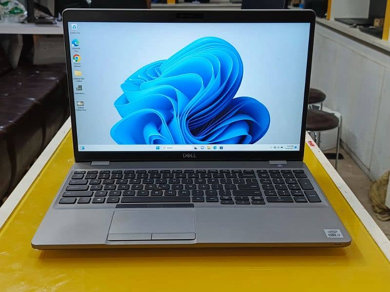 10th Generation i7 Workstation 4GB Graphic 4