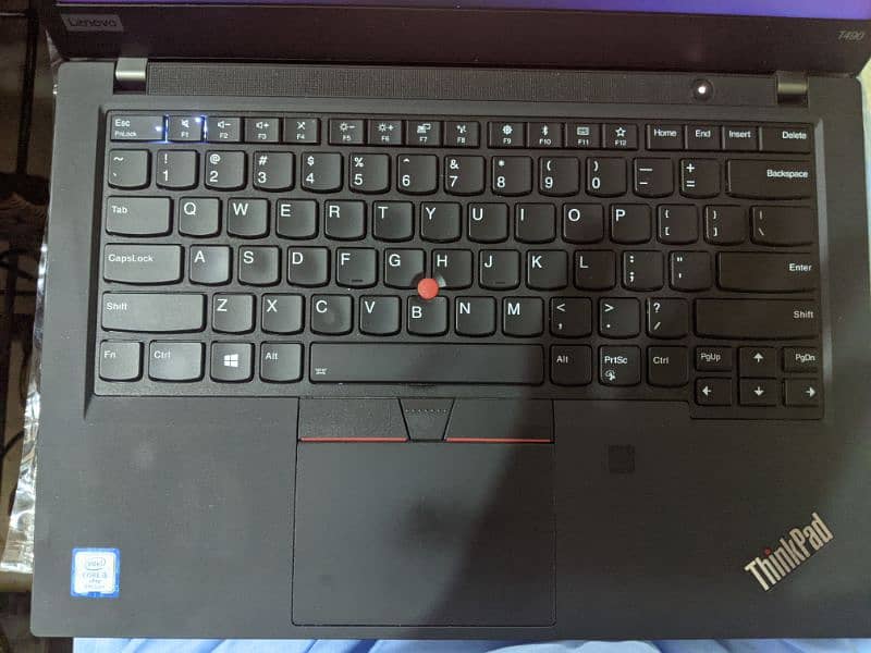 Lenovo ThinkPad T490 – Touchscreen and powerful 1