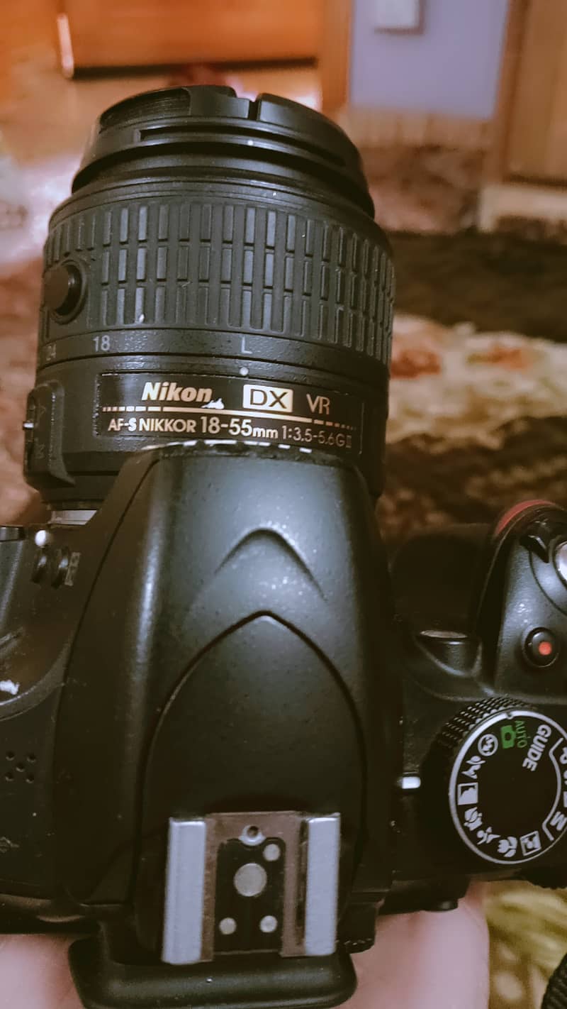 Nikon D3200 with 18-55mm lense 2