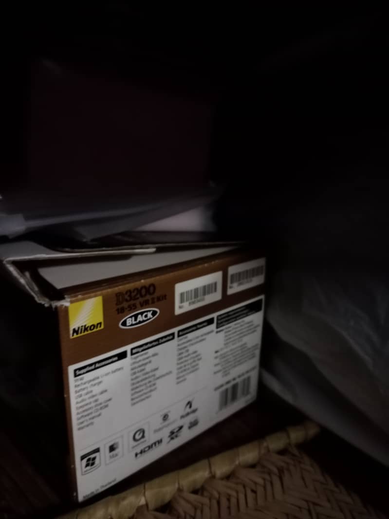 Nikon D3200 with 18-55mm lense 5