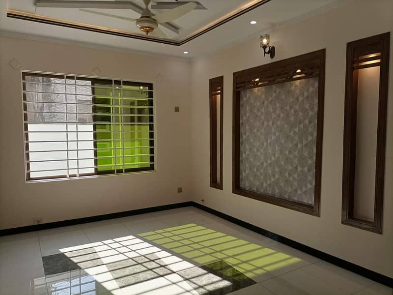 I-8 One Kanal Separate Gate Upper Portion Available For Rent Near Kachnar Park 4